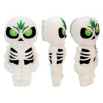 3.5 INCH SKULL MAN SILICONE PIPE WITH POT LEAF FORHEAD - Image 3
