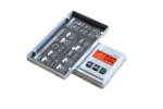DIAMOND PLATE 220 GRAM DOUBLE DIGIT POCKET SCALE WITH CALIBRATION WEIGHT, RECHARGABLE BATTERY - Image 4